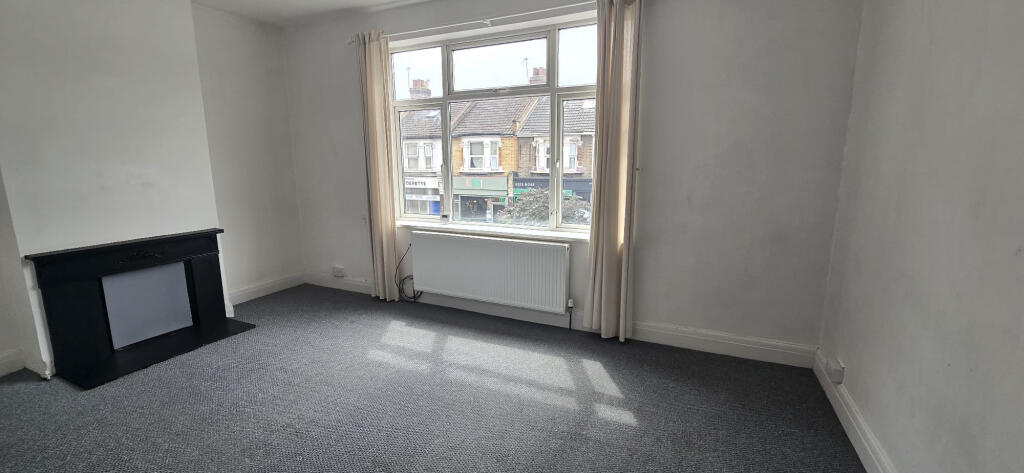 1 bed 1st Floor Flat for rent in Leyton. From Maxwells Estates 1 bed 1st Floor Flat for rent in Leyton. From Maxwells Estates
