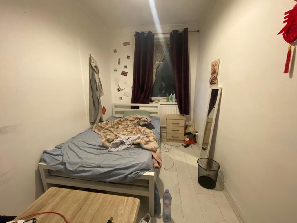 1 bed Flat Share for rent in Bethnal Green. From Maxwells Estates