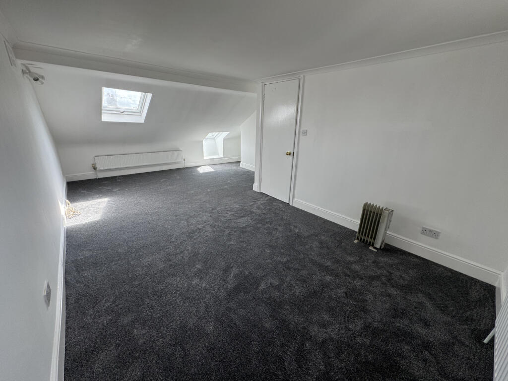 2 bed 1st Floor Flat for rent in Ilford. From Maxwells Estates