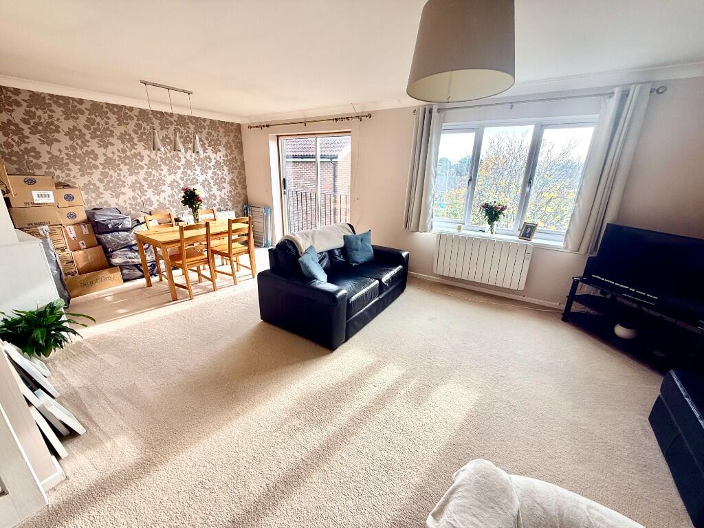 2 bed 1st Floor Flat for rent in Ferring. From Ian Watkins Estate Agents - Worthing