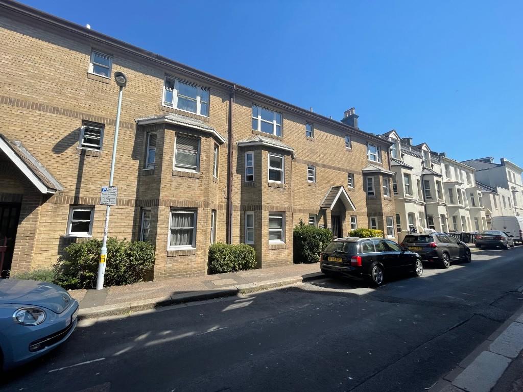 1 bed House (unspecified) for rent in Worthing. From Ian Watkins Estate Agents - Worthing