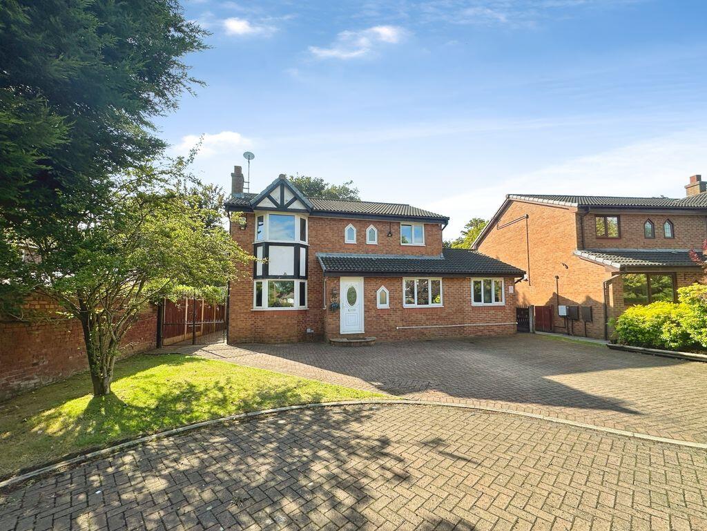 4 bed Detached for rent in Whitefield. From Cardwells Sales - Lettings - Management & Commercial - Bury