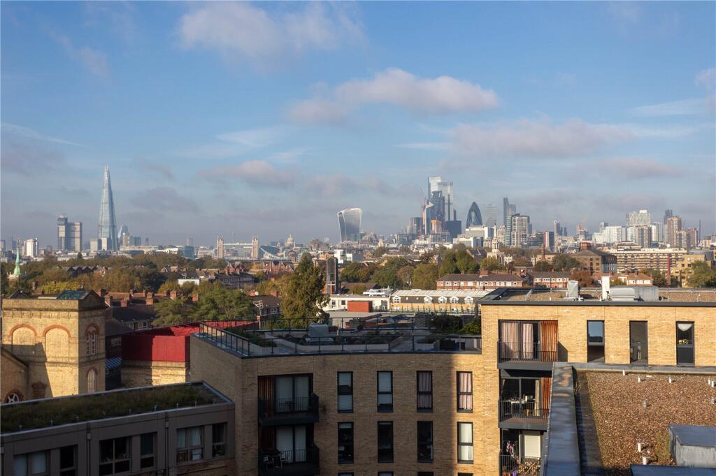 3 bed Apartment for rent in London. From Metro Village Ltd - Canada Water