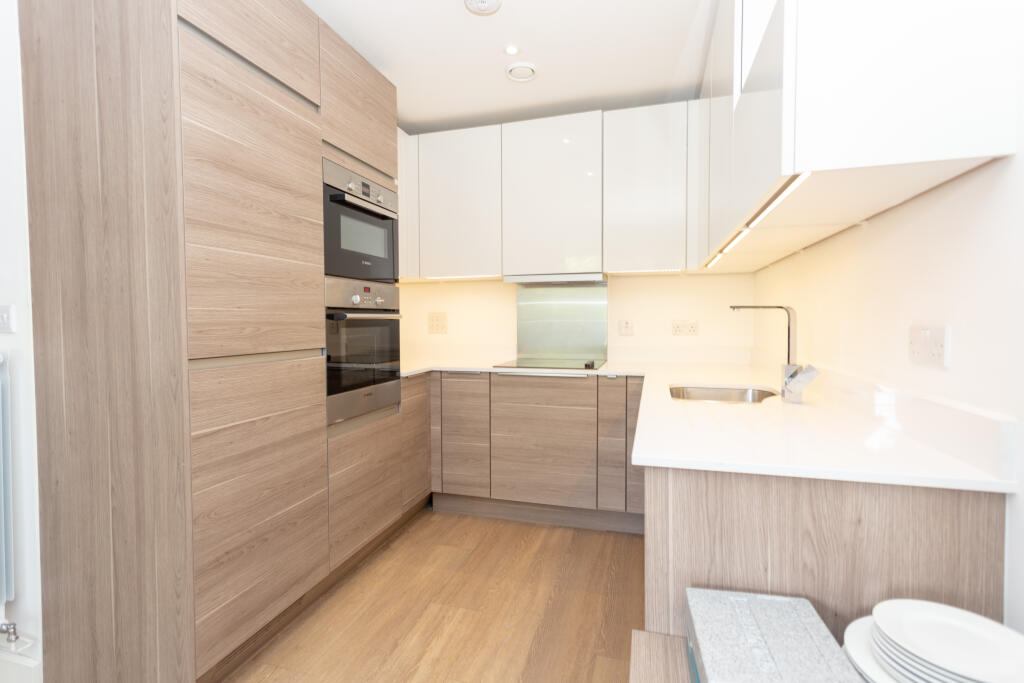 2 bed Apartment for rent in Bermondsey. From Metro Village Ltd - Canada Water 2 bed Apartment for rent in Bermondsey. From Metro Village Ltd - Canada Water
