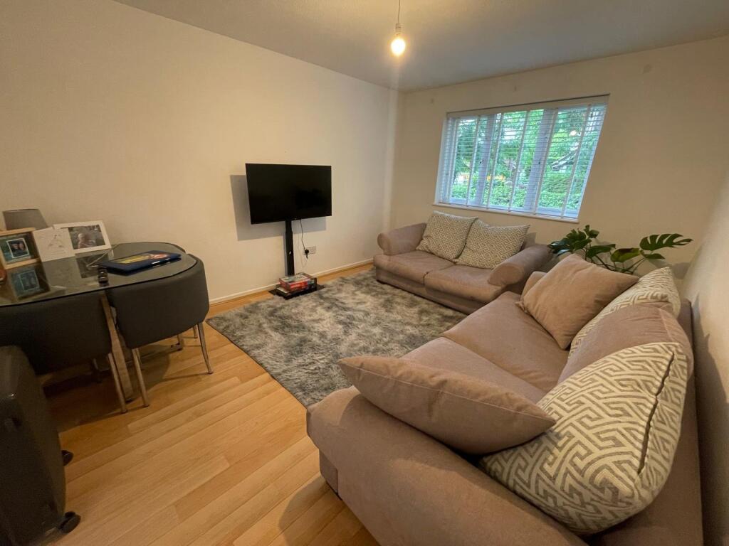 1 bed Not Specified for rent in East Ham. From Metro Village Ltd - Canada Water