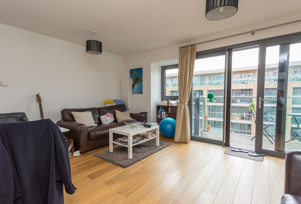 1 bed Apartment for rent in Bermondsey. From Metro Village Ltd - Canada Water