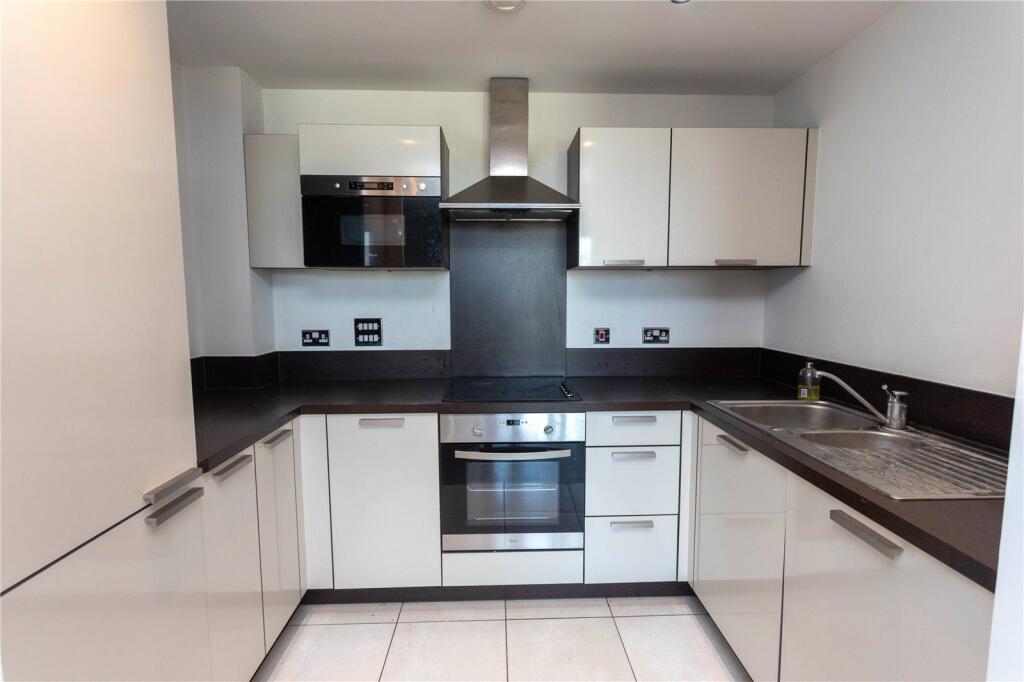 1 bed Apartment for rent in Bermondsey. From Metro Village Ltd - Canada Water
