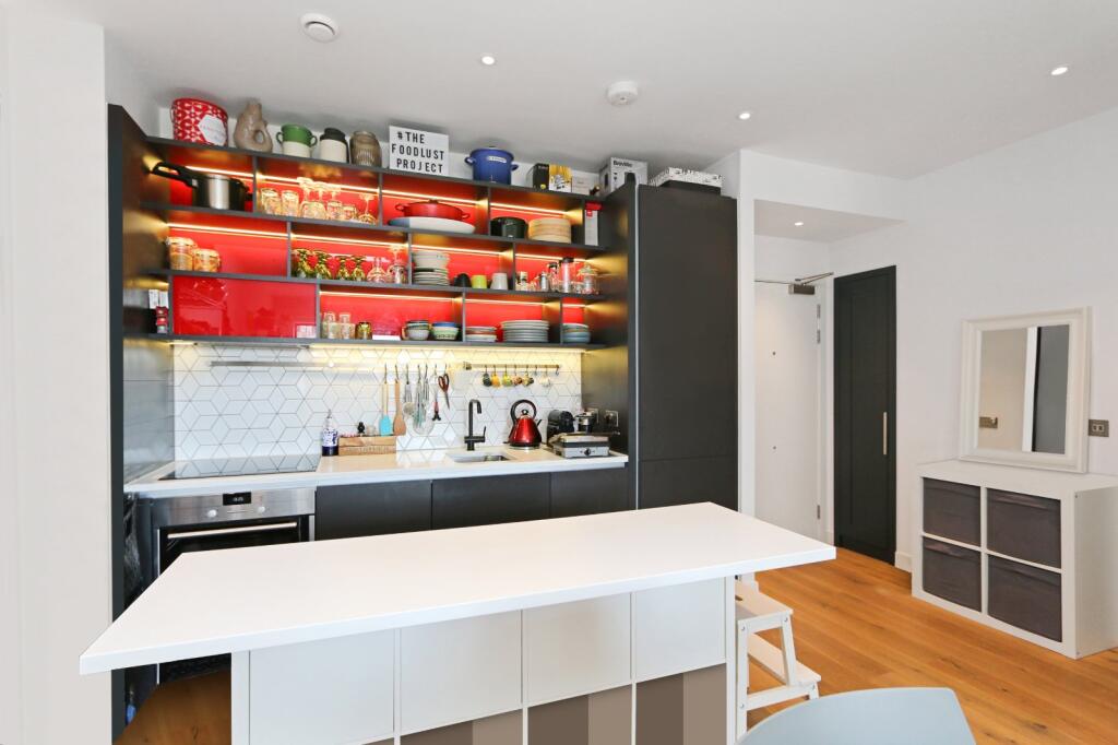 1 bed Apartment for rent in Poplar. From Metro Village Ltd - Canada Water 1 bed Apartment for rent in Poplar. From Metro Village Ltd - Canada Water
