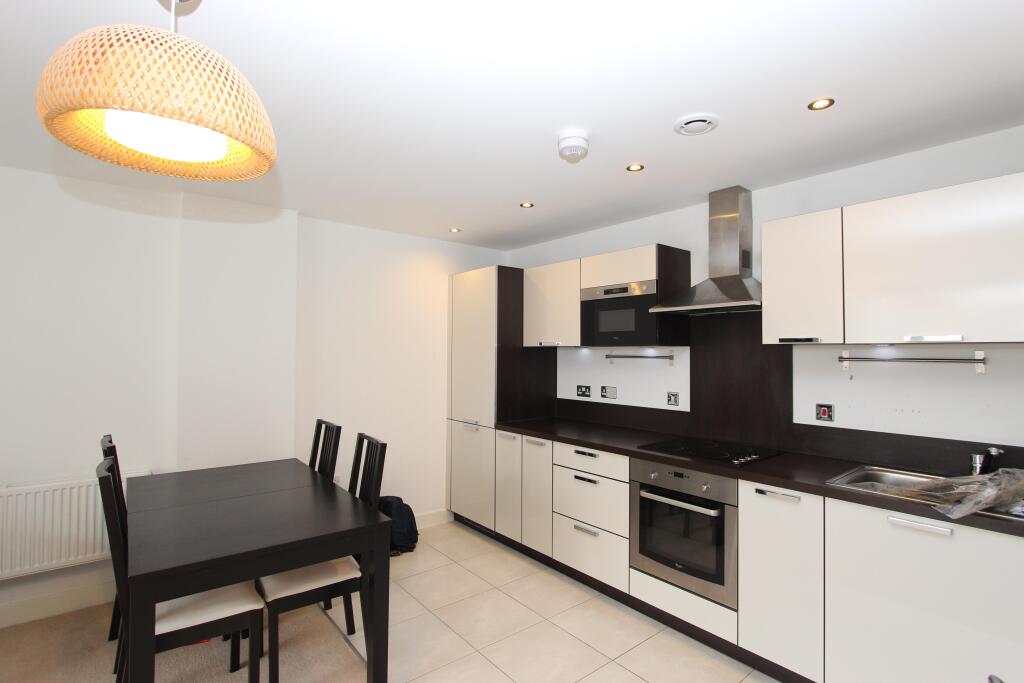 2 bed Apartment for rent in Bermondsey. From Metro Village Ltd - Canada Water