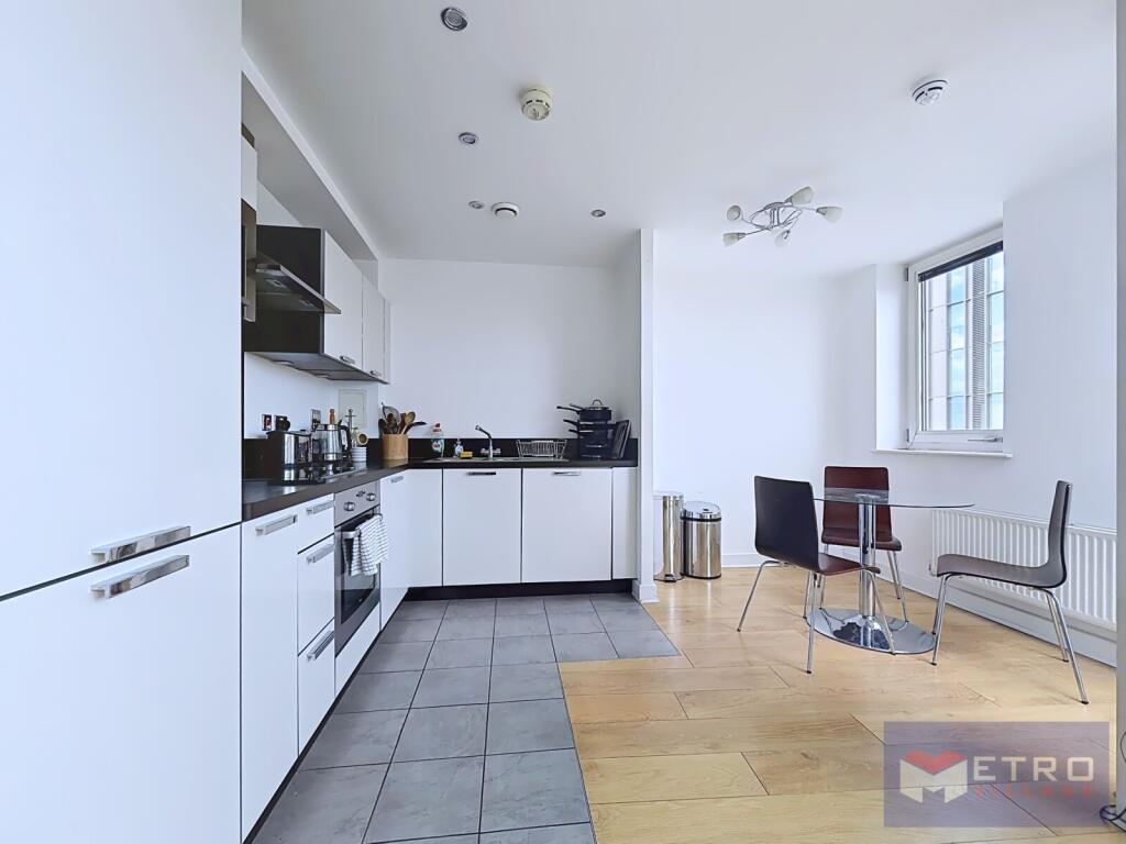 2 bed Penthouse for rent in Bermondsey. From Metro Village Ltd - Canada Water 2 bed Penthouse for rent in Bermondsey. From Metro Village Ltd - Canada Water