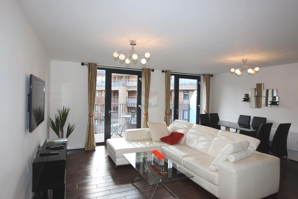 3 bed Apartment for rent in London. From Metro Village Ltd - Canada Water 3 bed Apartment for rent in London. From Metro Village Ltd - Canada Water