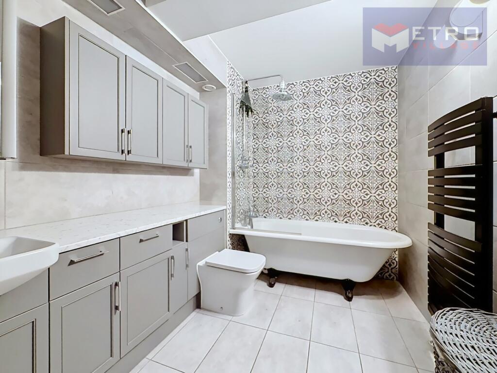 2 bed Apartment for rent in Stepney. From Metro Village Ltd - Canada Water