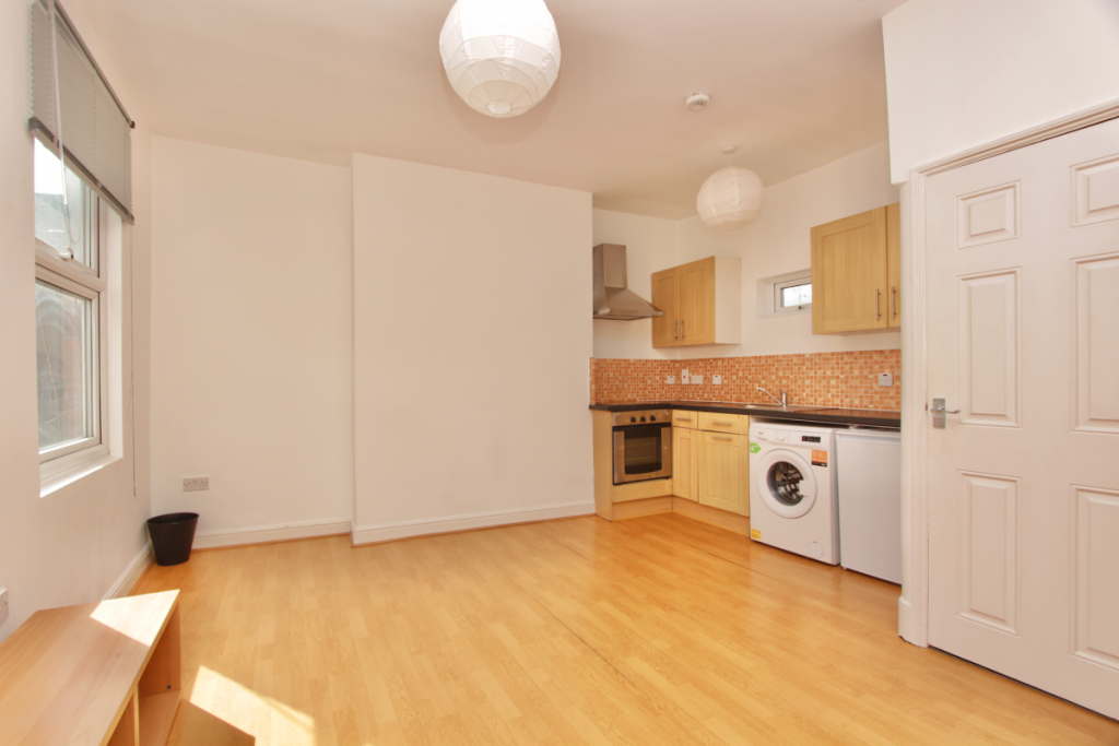 1 bed Flat for rent in Islington. From Michael Naik & Co