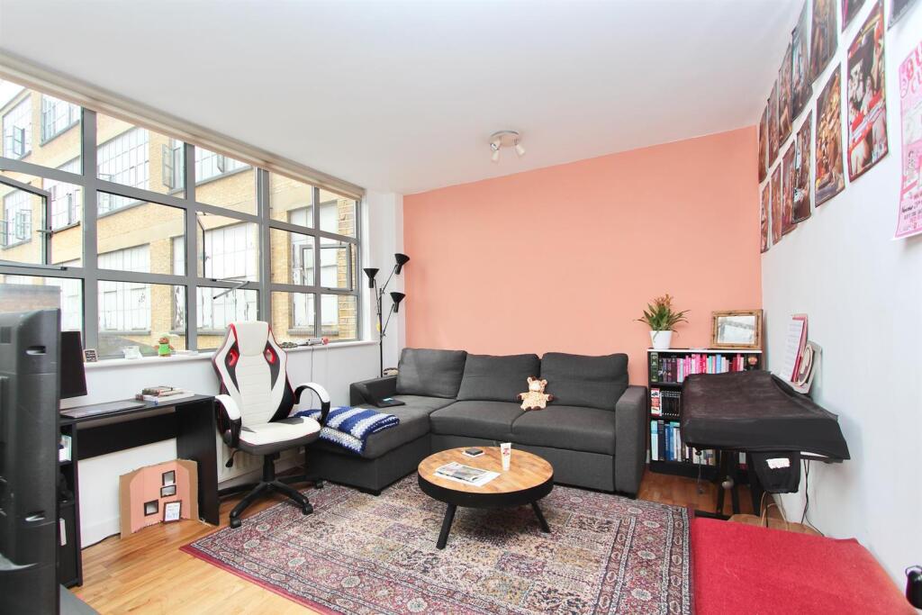 1 bed Apartment for rent in Stoke Newington. From Michael Naik - London