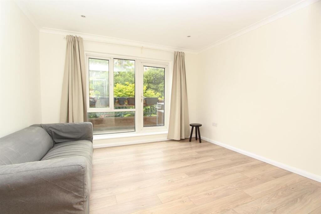 3 bed Annexe for rent in Stoke Newington. From Michael Naik - London 3 bed Annexe for rent in Stoke Newington. From Michael Naik - London