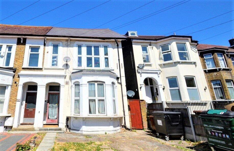 4 bed Studio for rent in Wanstead. From Michael Steven - Plaistow 4 bed Studio for rent in Wanstead. From Michael Steven - Plaistow
