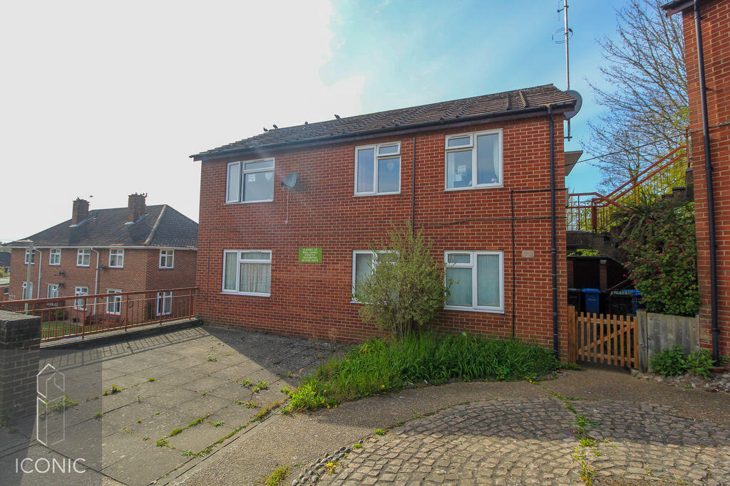 2 bed 1st Floor Flat for rent in Norwich. From Iconic - Taverham