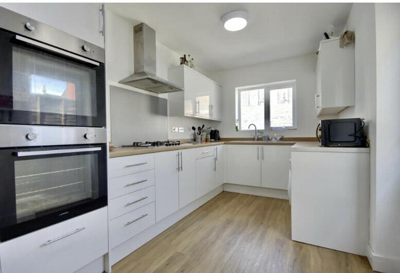 5 bed Mid Terraced House for rent in Portsmouth. From IMUVE Lettings - Southsea 5 bed Mid Terraced House for rent in Portsmouth. From IMUVE Lettings - Southsea