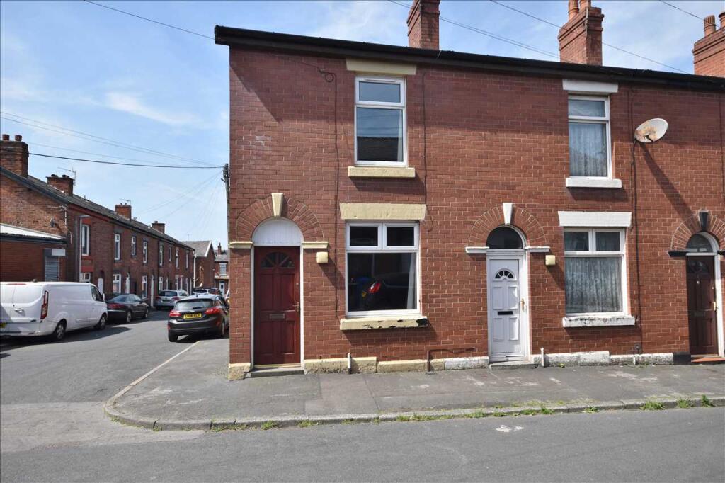 2 bed End of Terrace for rent in Johnson's Hillock. From Ince Williamson - Chorley