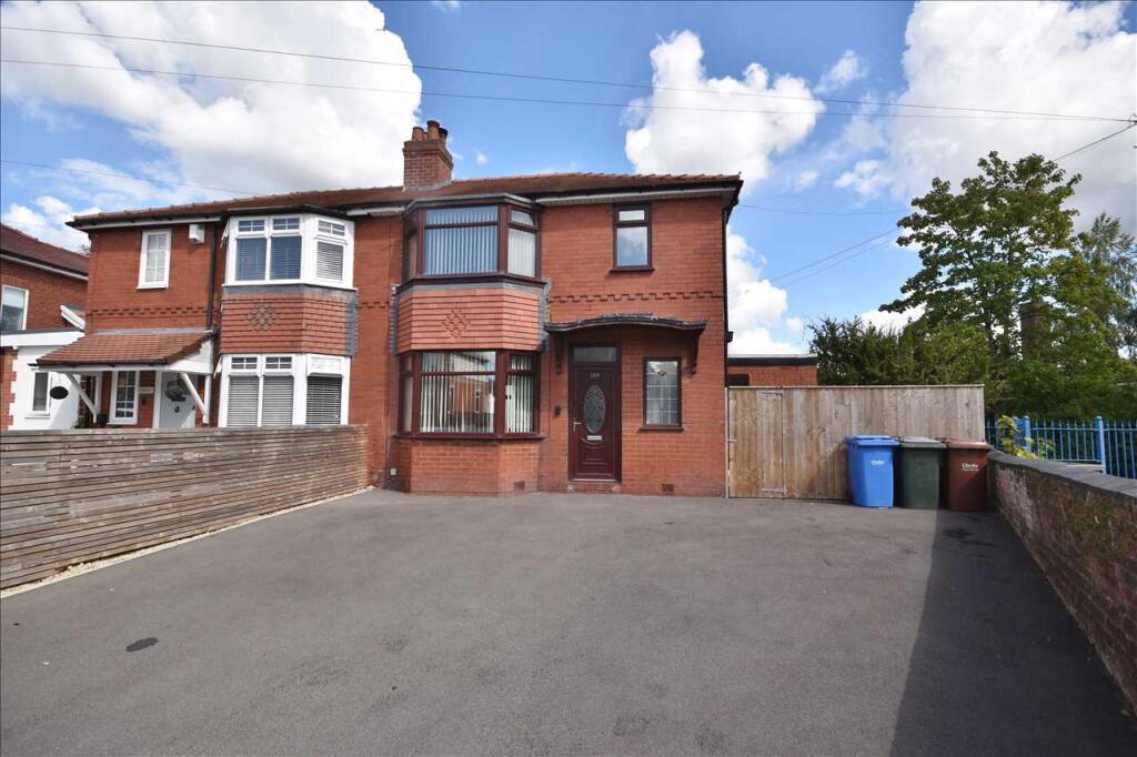 3 bed Semi Detached for rent in Heath Charnock. From Ince Williamson - Chorley 3 bed Semi Detached for rent in Heath Charnock. From Ince Williamson - Chorley