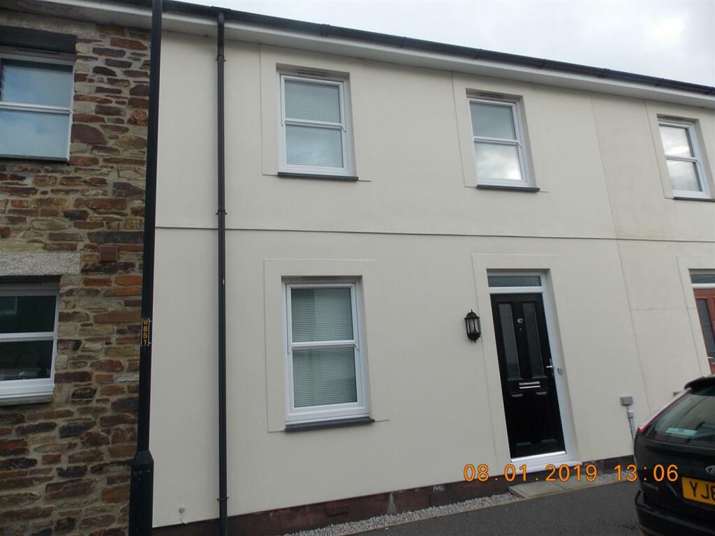 2 bed Mid Terraced House for rent in Camborne. From Millerson - Perranporth