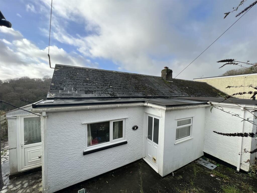 2 bed Semi-Detached House for rent in St Austell. From Millerson - St Austell