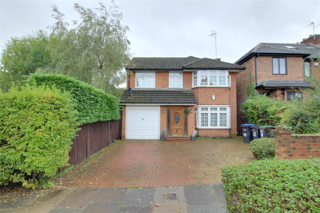 4 bed Detached for rent in Botany Bay. From Mortemore Mackay - London