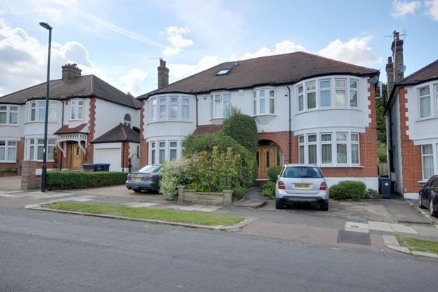 4 bed Detached for rent in London. From Mortemore Mackay - London 4 bed Detached for rent in London. From Mortemore Mackay - London