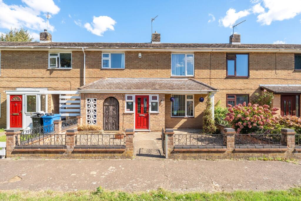 3 bed Mid Terraced House for rent in Thorpe End. From Minors & Brady - Unthank Road - Norwich