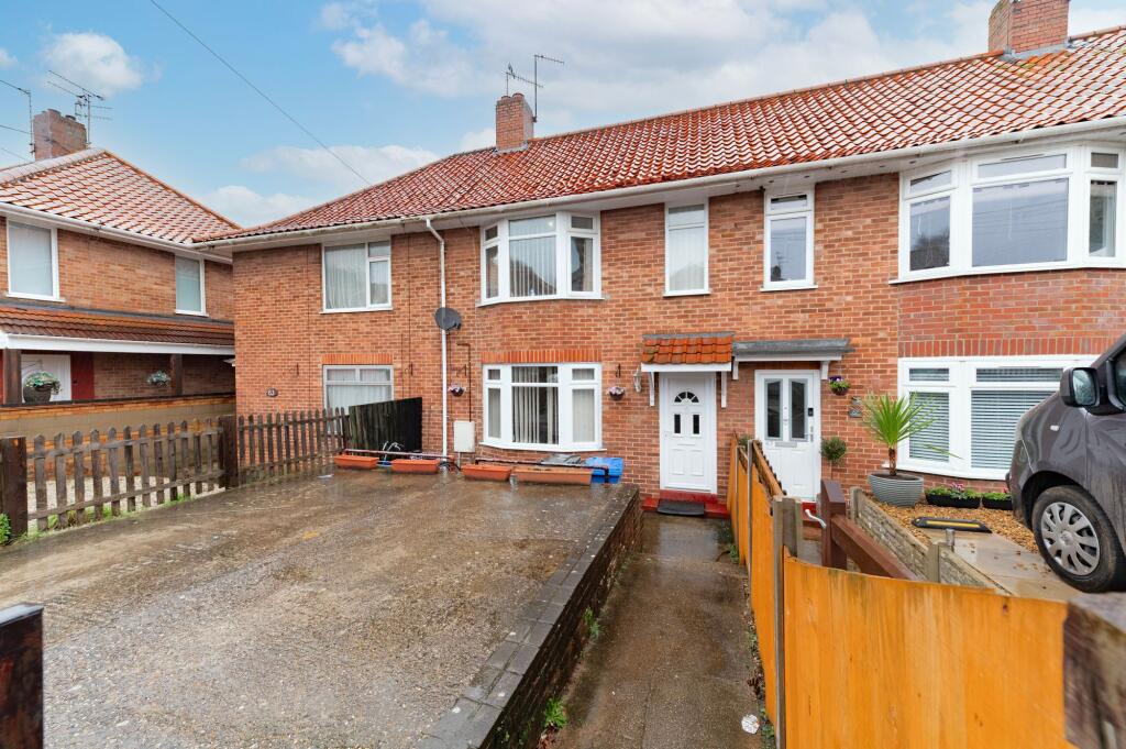 3 bed Mid Terraced House for rent in Norwich. From Minors & Brady - Unthank Road - Norwich 3 bed Mid Terraced House for rent in Norwich. From Minors & Brady - Unthank Road - Norwich