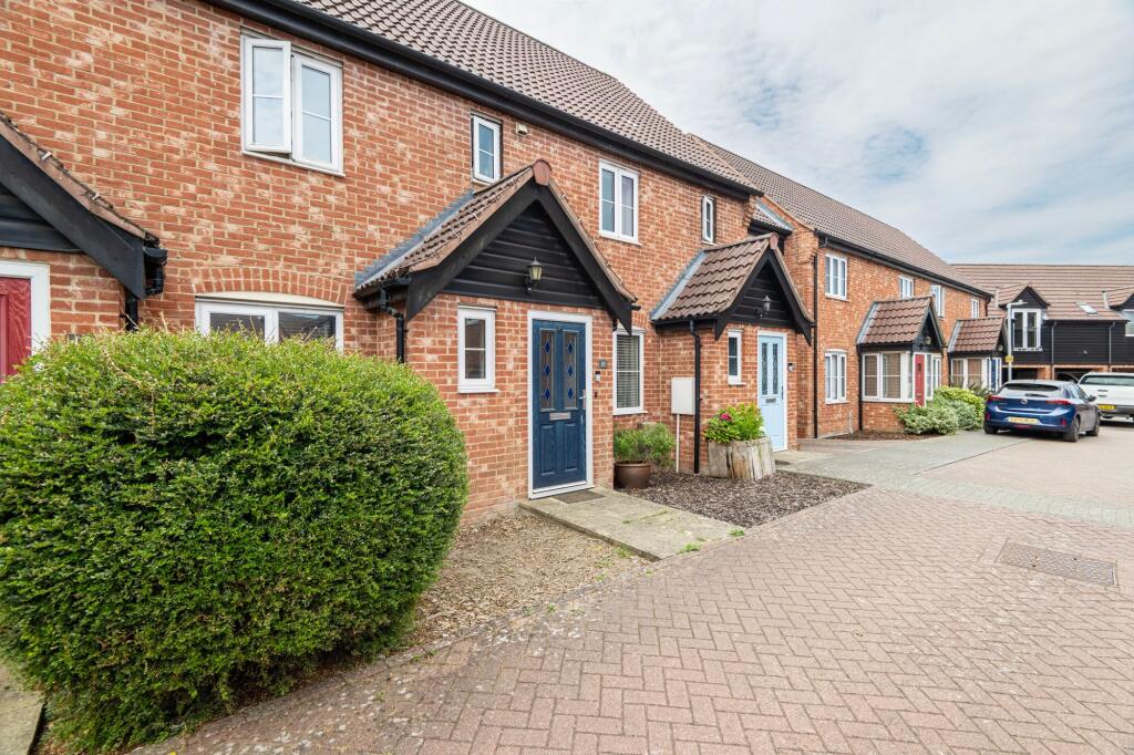 2 bed Mid Terraced House for rent in Norwich. From Minors & Brady - Unthank Road - Norwich