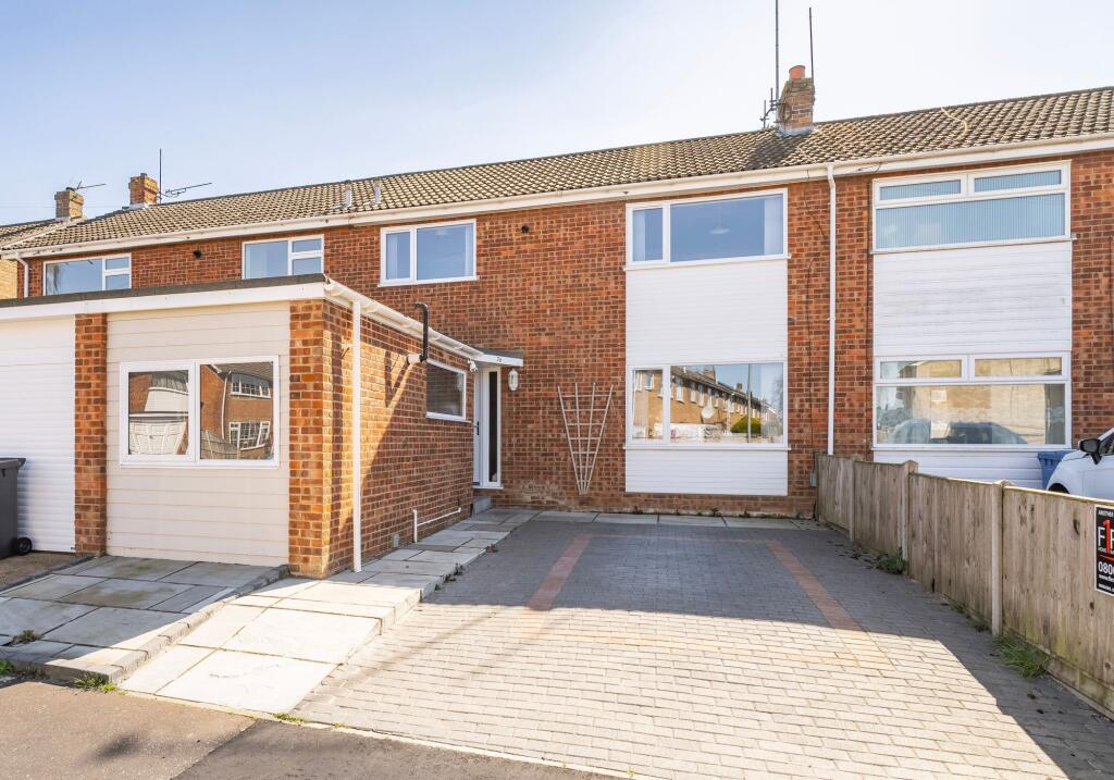 3 bed Mid Terraced House for rent in Norwich. From Minors & Brady - Unthank Road - Norwich