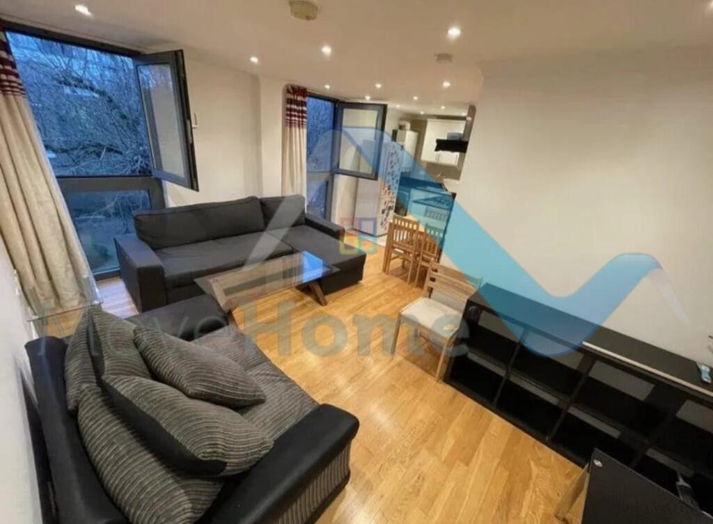 1 bed 1st Floor Flat for rent in London. From MoveHome 1 bed 1st Floor Flat for rent in London. From MoveHome