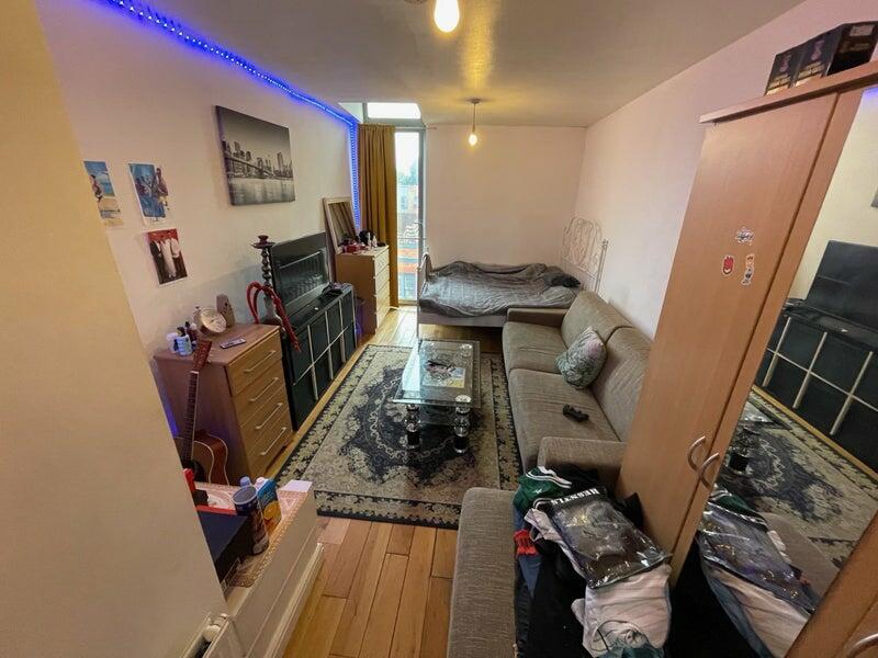 3 bed 1st Floor Flat for rent in London. From MoveHome