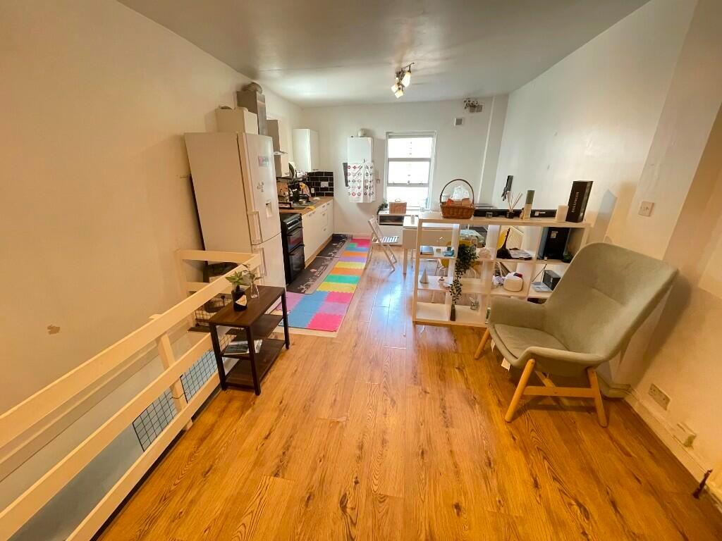 1 bed 1st Floor Flat for rent in London. From MoveHome