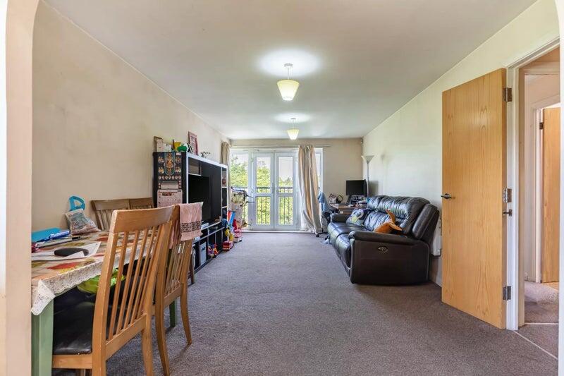1 bed 1st Floor Flat for rent in Harrow. From MoveHome