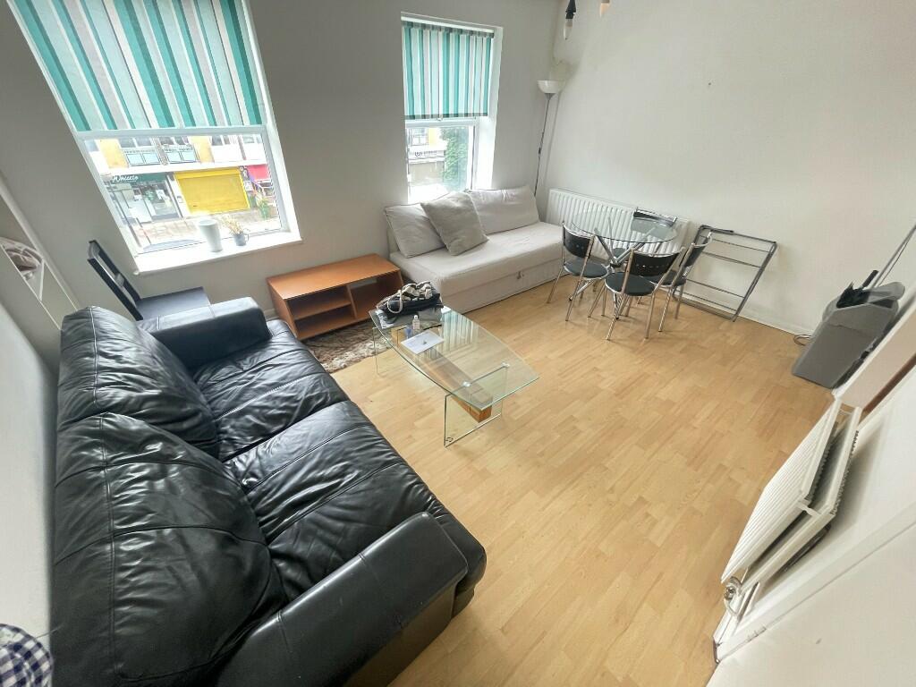 2 bed 1st Floor Flat for rent in Islington. From MoveHome