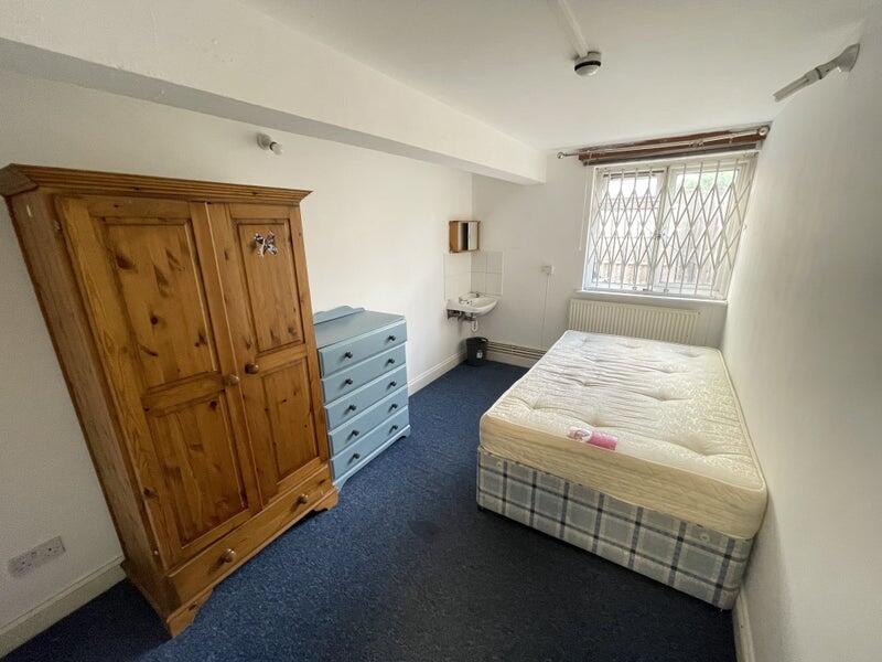 3 bed 1st Floor Flat for rent in Islington. From MoveHome