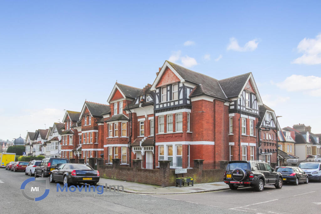 4 bed 1st Floor Flat for rent in Streatham. From Moving Inn - London