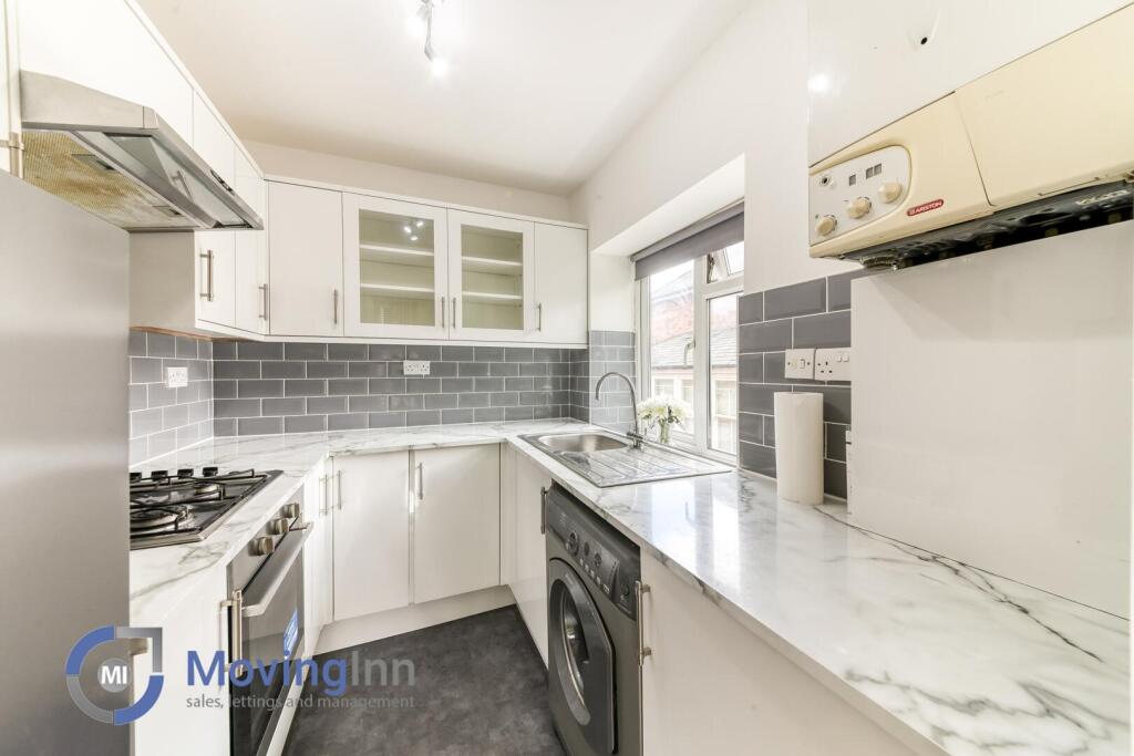 2 bed 1st Floor Flat for rent in Penge. From Moving Inn - London