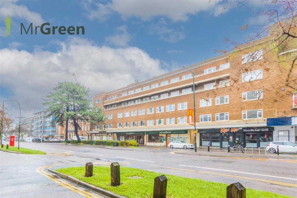 2 bed Apartment for rent in Bournemouth. From Mr Green Estate Agents - Southbourne