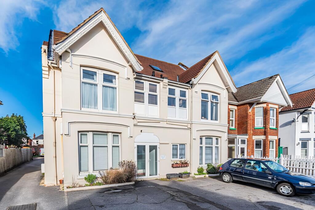 1 bed Apartment for rent in Bournemouth. From Mr Green Estate Agents 1 bed Apartment for rent in Bournemouth. From Mr Green Estate Agents
