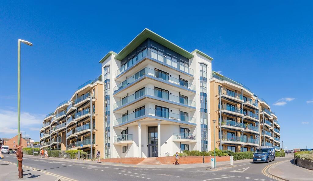 2 bed 1st Floor Flat for rent in Bournemouth. From Mr Green Estate Agents 2 bed 1st Floor Flat for rent in Bournemouth. From Mr Green Estate Agents