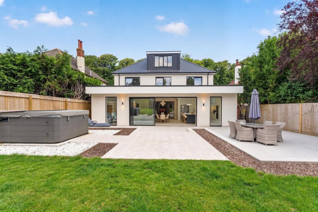 5 bed Detached for rent in Winkton. From Mr Green Estate Agents