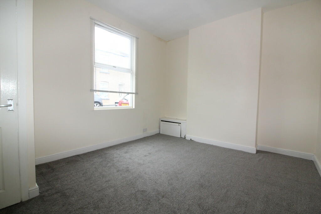 2 bed Mid Terraced House for rent in Darlington. From My Property Box