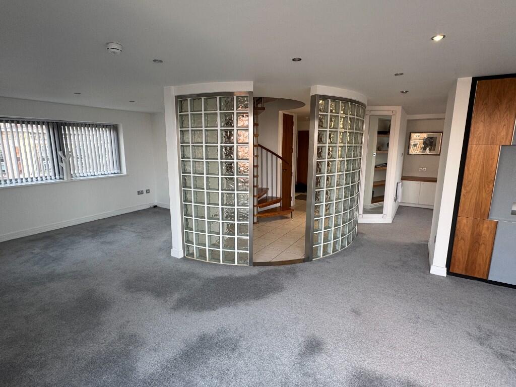 2 bed Penthouse for rent in Birmingham. From Inciti Lettings - Birmingham