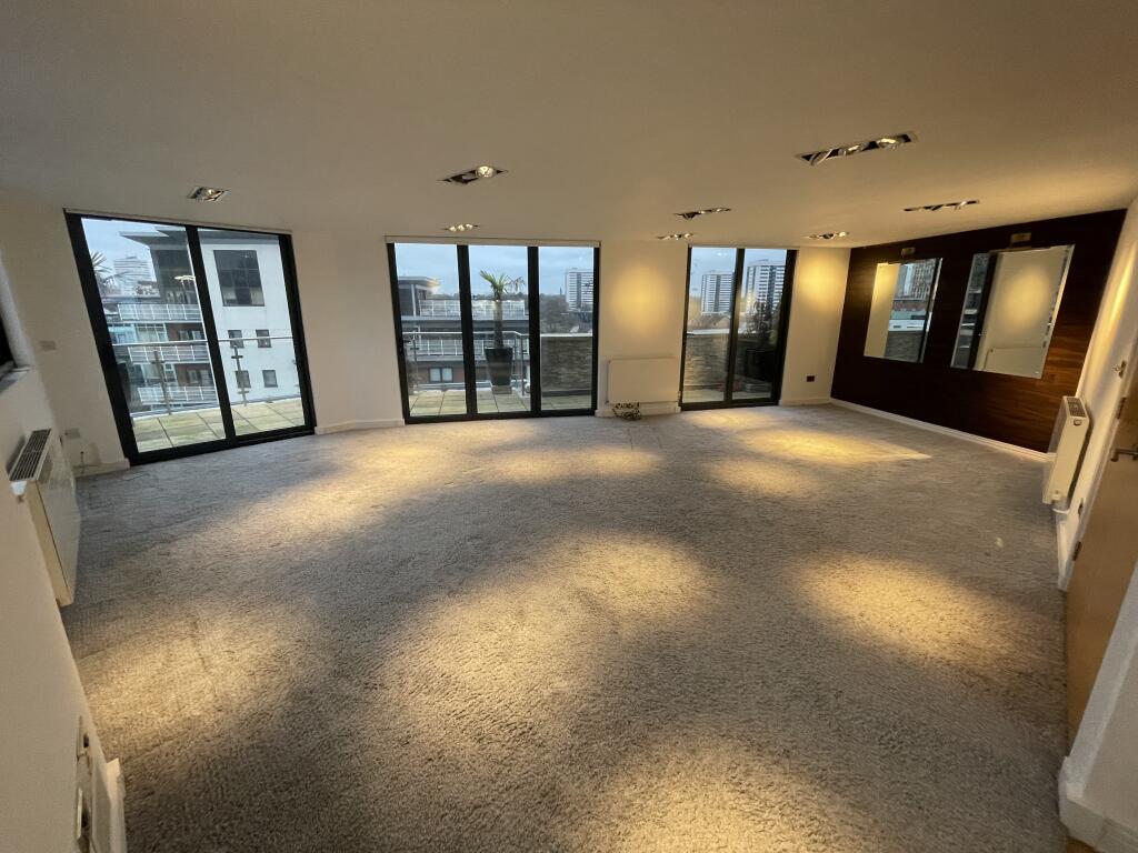 3 bed Penthouse for rent in Birmingham. From Inciti Lettings - Birmingham