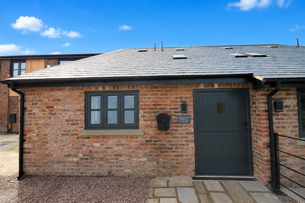 3 bed Barn Conversion for rent in Mobberley. From Irlams - Knutsford