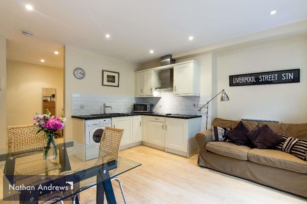 1 bed Flat for rent in London. From Nathan Andrews
