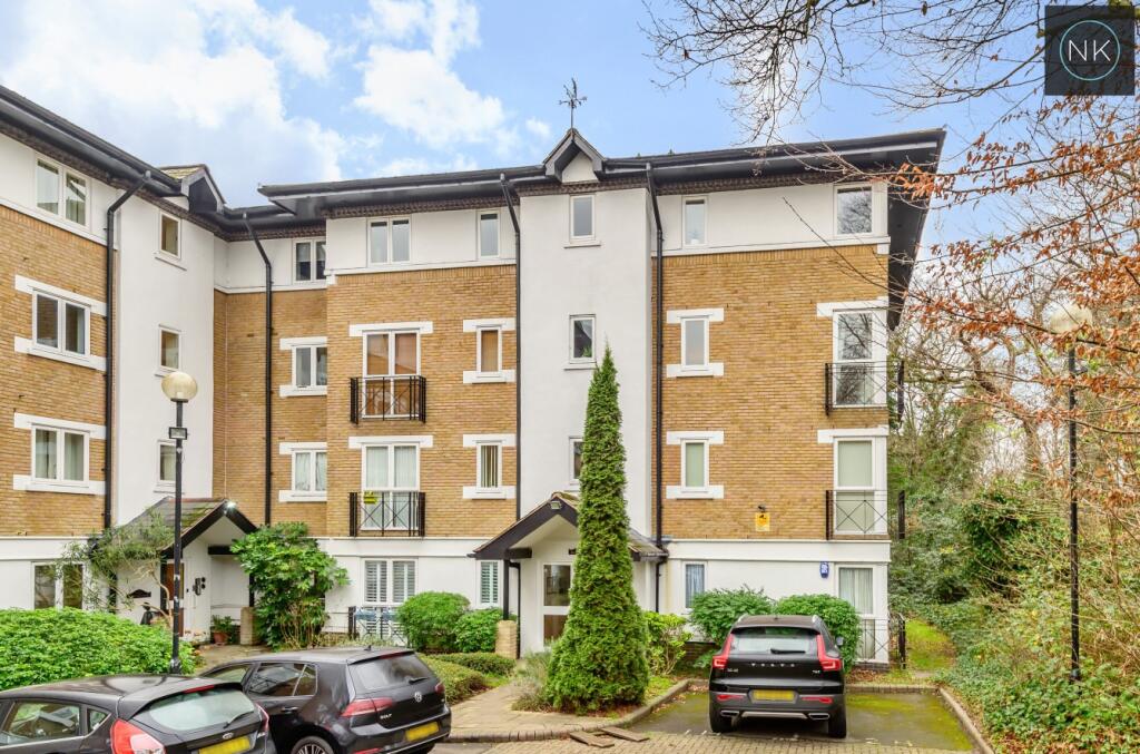 2 bed Apartment for rent in Wanstead. From Neil King - London
